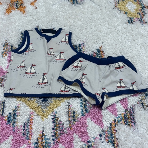 Size 4 Lot - Picture 8 of 11